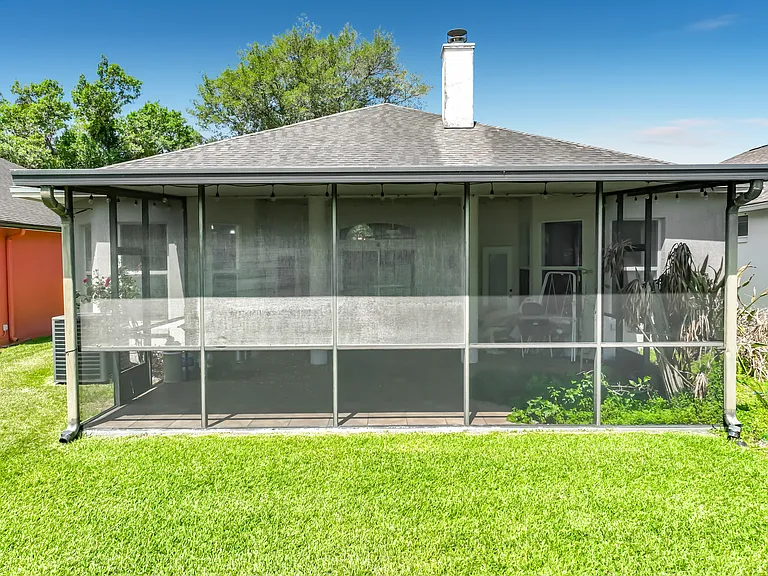2125 Emerald Green Cir — Photo 55