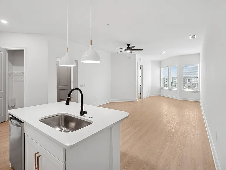 Solay Cape Coral — Photo 93