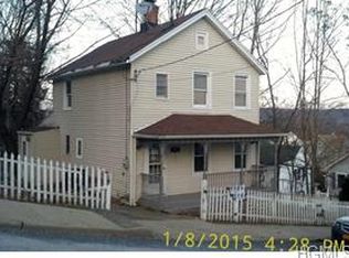 36 Cozzens Ave, Highland Falls, NY 10928