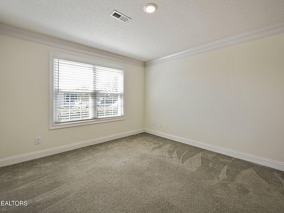 5th image of 4930 Kitty Hawk Way