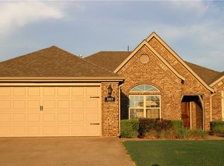 3003 SW Gumleaf Rd, Bentonville, AR 72712