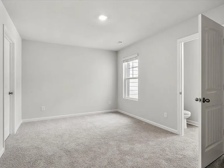 5113 Tulip Sq — Photo 16