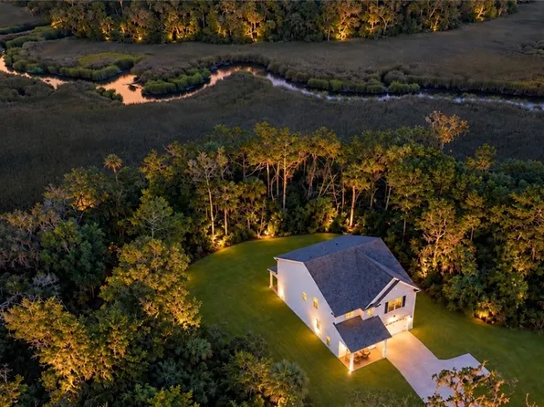 255 James Drive, Richmond Hill, GA 31324