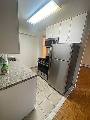 3rd image of 75-20 113th St APT 2R