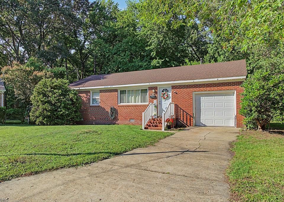 1st image of 608 Cromer Ct