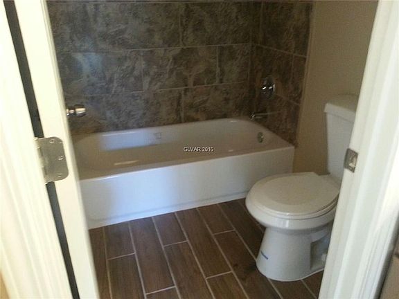 5th image of 5138 Greene Ln APT B