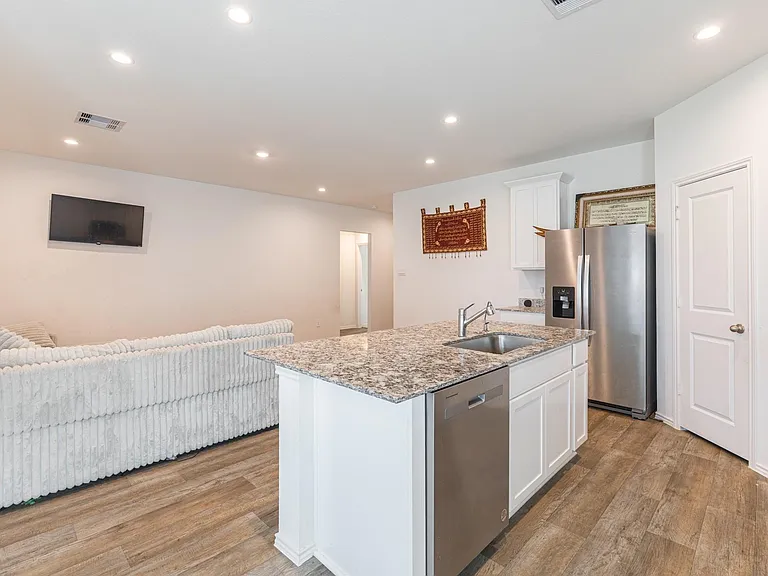 4318 Freya Pointe Dr — Photo 4