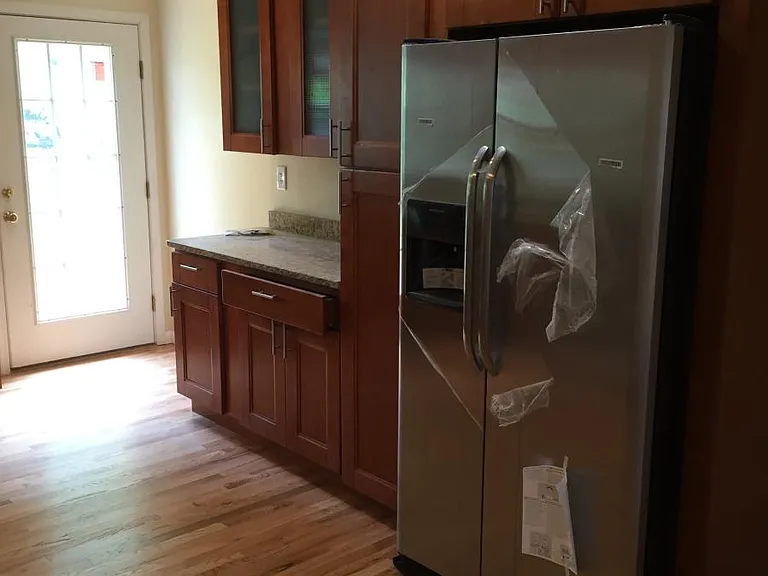 Kitchen right