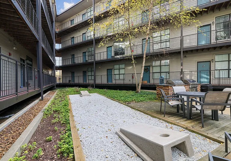 Gale Lofts — Photo 5