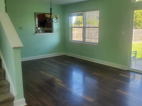 5th image of 2158 Carpenter Ave