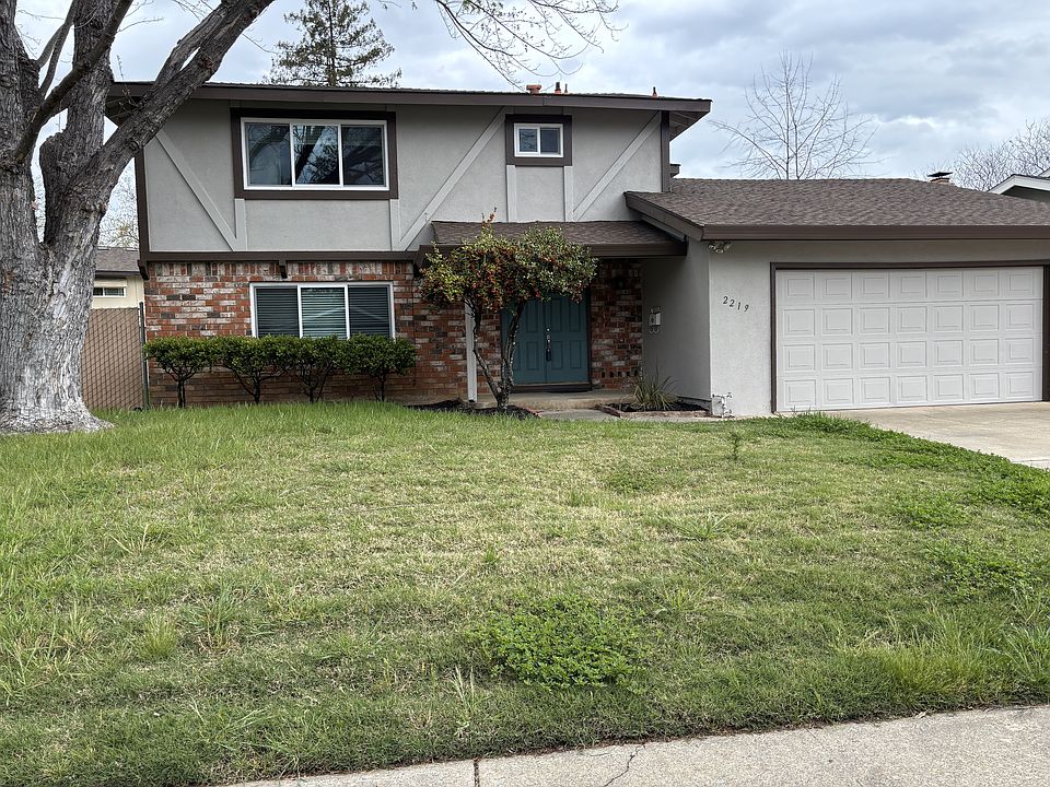 1st image of 2219 El Canto Cir