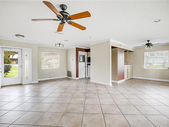 5th image of 1207 Everglades Ave