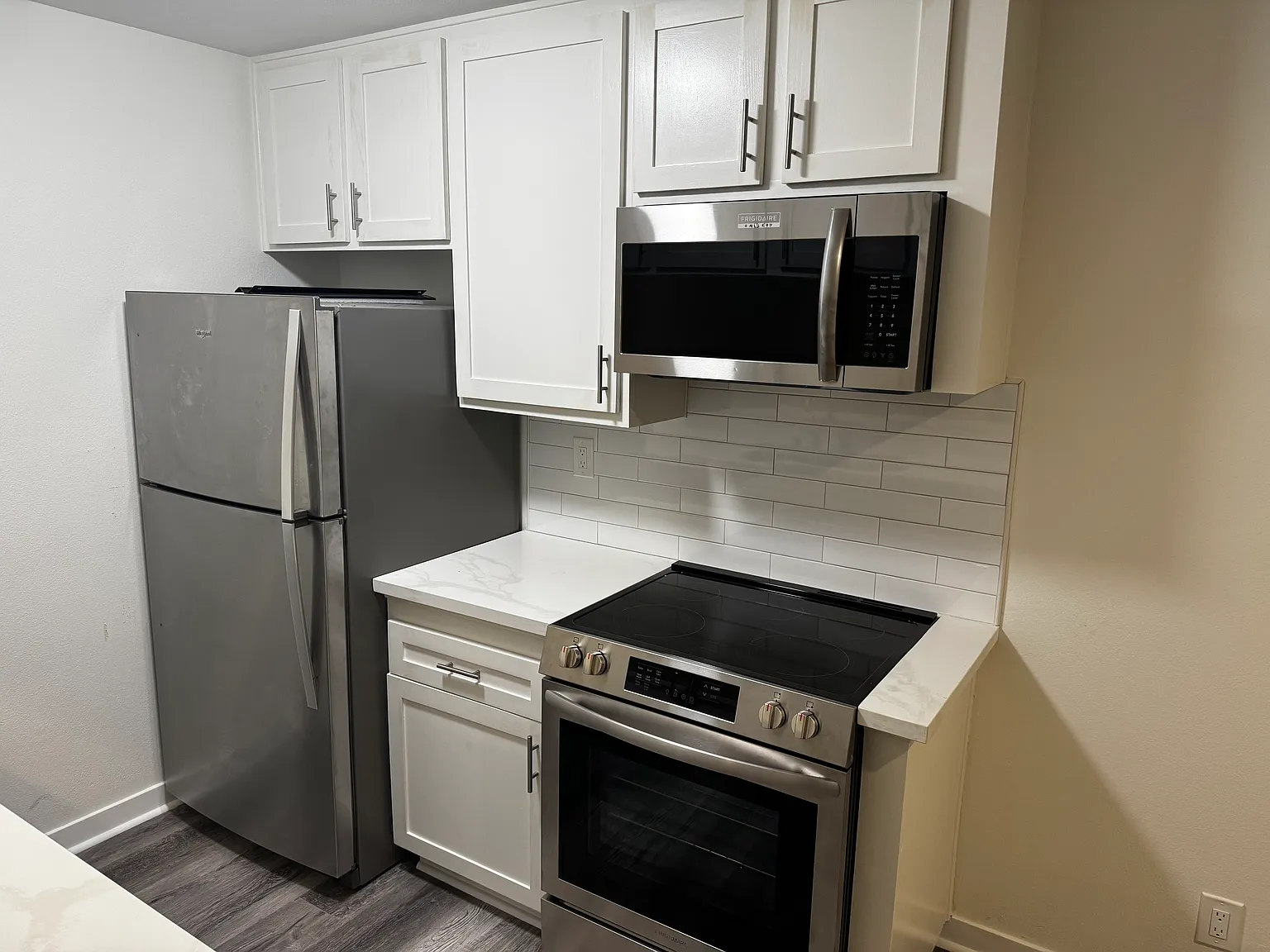 1 bed, 768 sqft, $2,695 — Photo 4