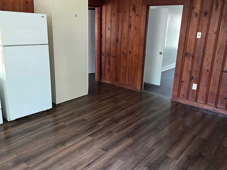 1635 N Davis Dr — Photo 13