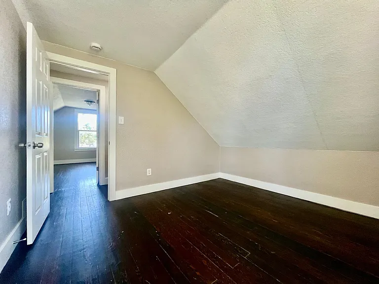 6531 Monaco St — Photo 15