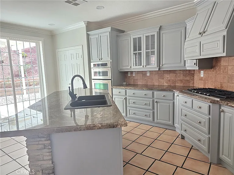 31361 Congressional Dr — Photo 9