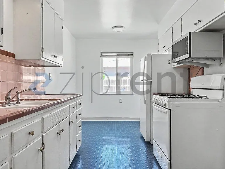 4501 58th St — Photo 7