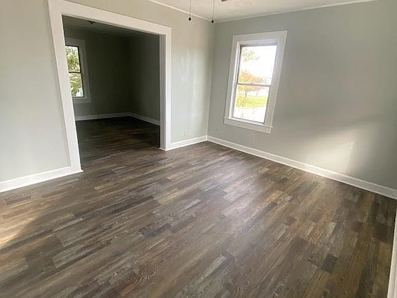 2nd image of 607 S Main St #B