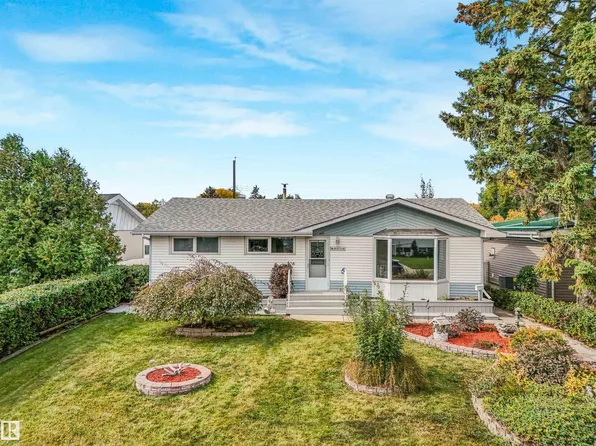 8016 161st St NW, Edmonton, AB T5R 2K6