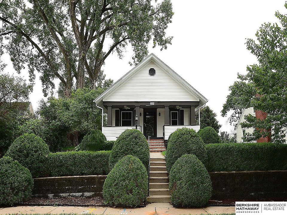 1st image of 6015 Hickory St