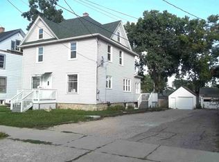 1007 N Spring St, Beaver Dam, WI 53916