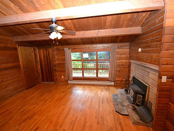 3rd image of 1405 Graham Dr