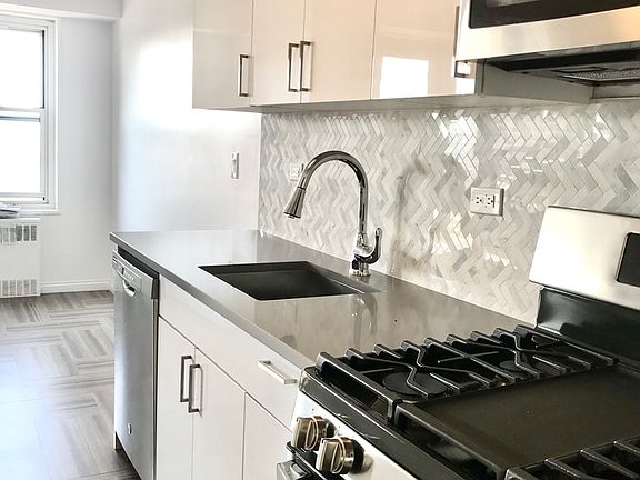 2nd image of 747 10th Ave APT 9J