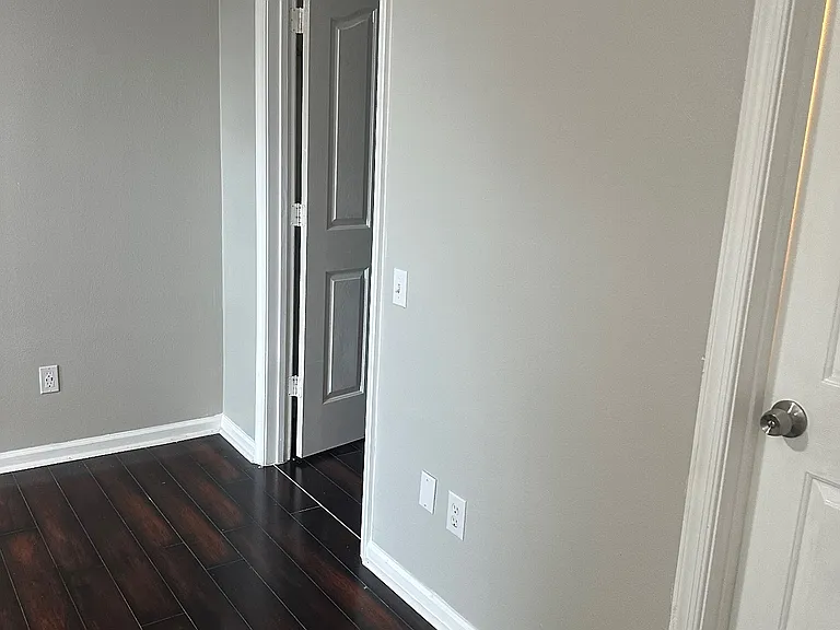 827 Mission Ave — Photo 20
