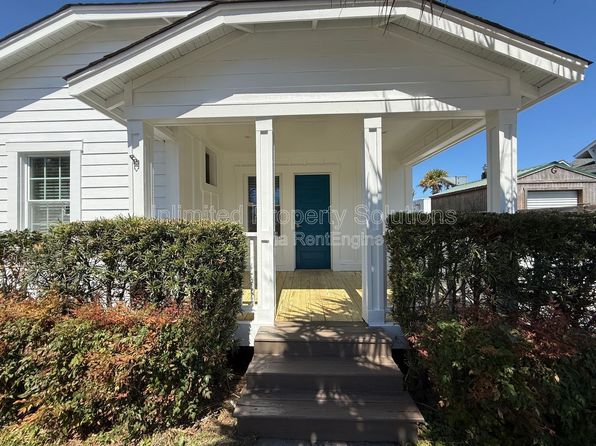 204 Cape Fear Blvd