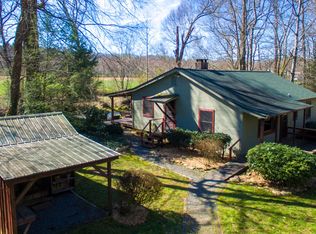 9 Tusquittee Creek Ln, Hayesville, NC 28904