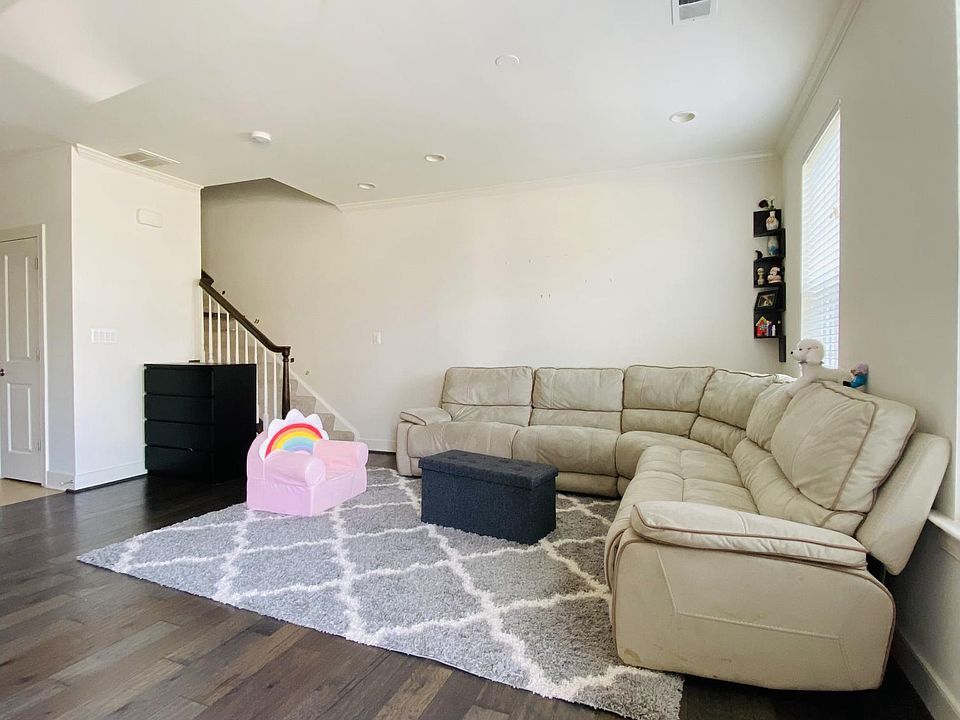 Level 1 - Living Room