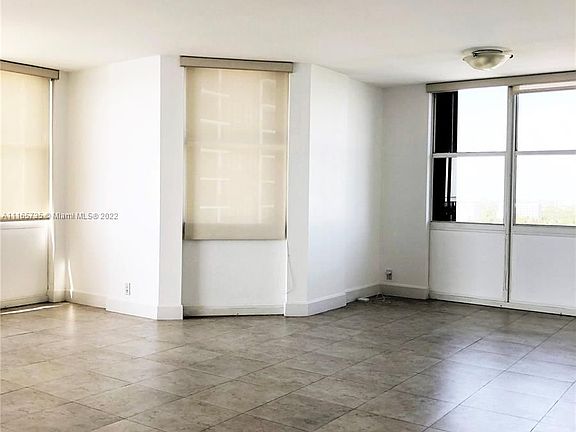 4th image of 1865 Brickell Ave APT A1514