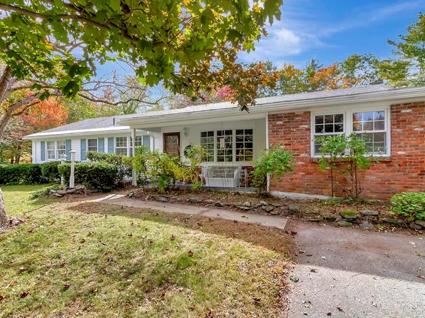 392 Karen Drive, Rutland Town, VT 05701