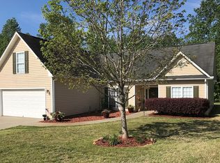 152 Rounded Wing Dr, Easley, SC 29642