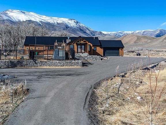 2nd image of 409 Tolman Rd