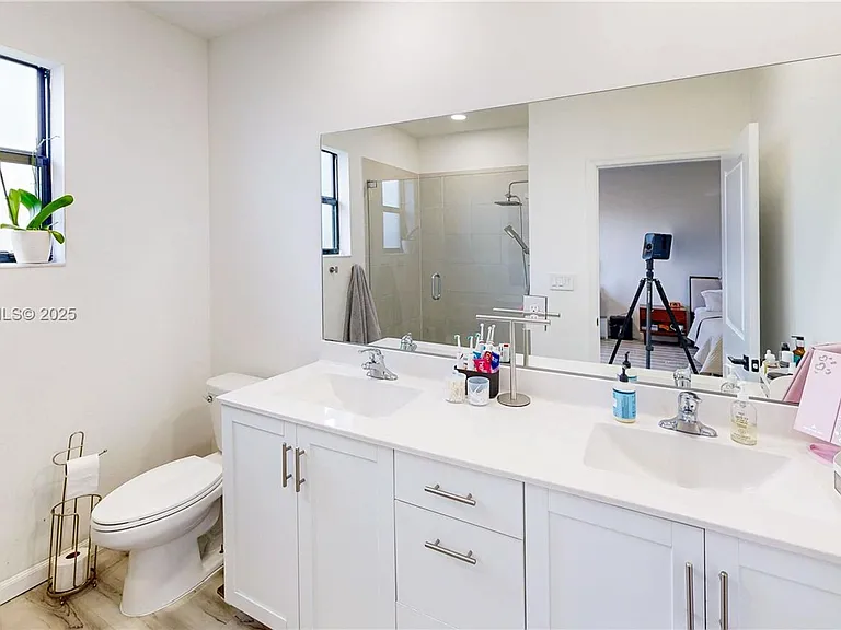 24902 SW 107th Ave — Photo 14