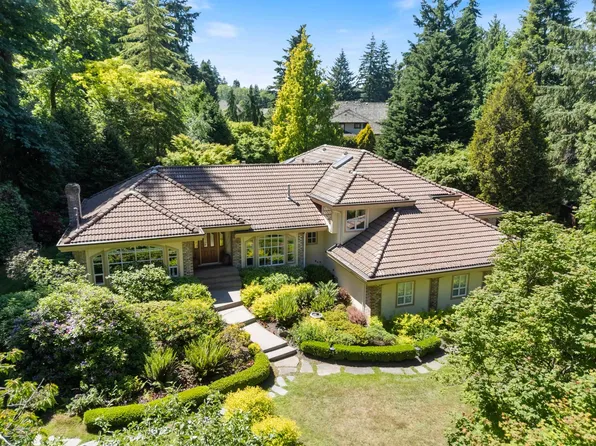 2865 Semiahmoo Trl, Surrey, BC V4P 1H4