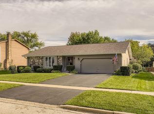 351 Everett Ave, Crystal Lake, IL 60014