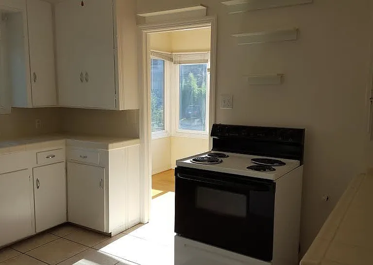680 Alcatraz Ave — Photo 6