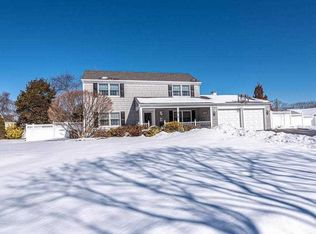 3 Pheasant Ct, Stony Brook, NY