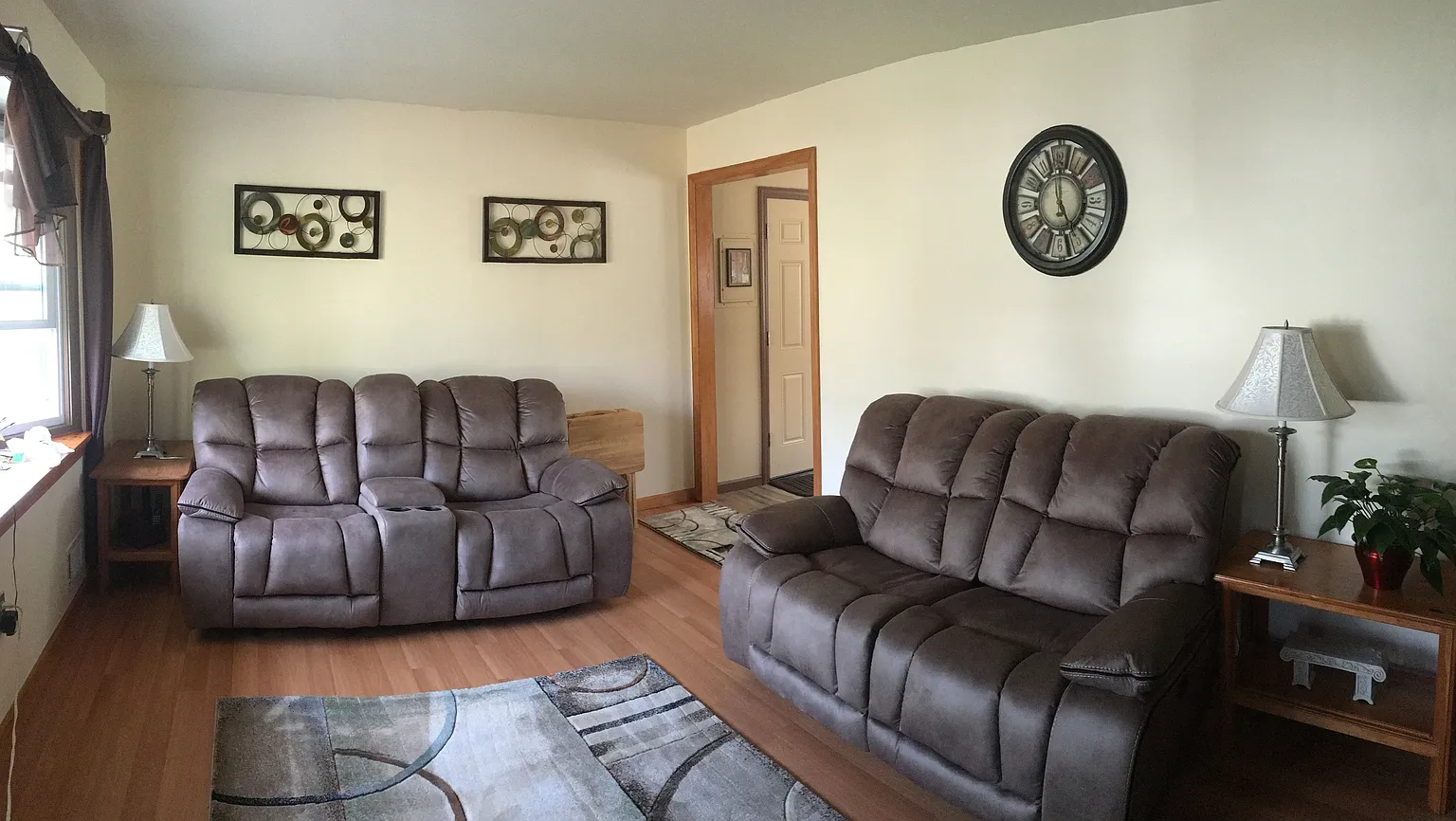 63 Leitz Blvd photo 1