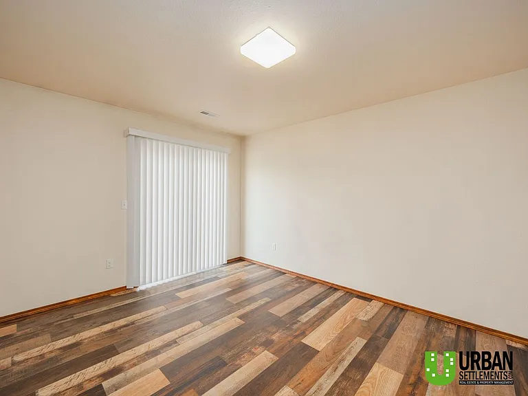 5517 & 5519 E 14th Ave — Photo 14