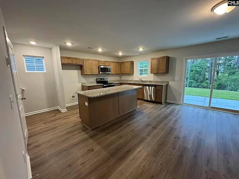 3026 Hallsdale Dr — Photo 6