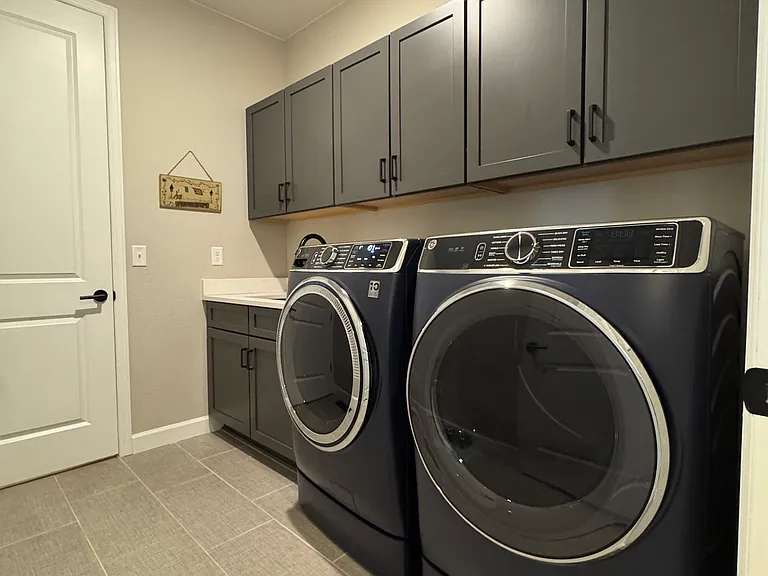 1459 Witherspoon Dr E — Photo 24