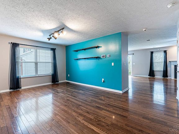 4th image of 6066 Driftwood Ct