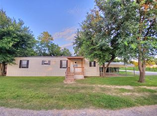 1316-A N Battlebell Rd, Highlands, TX 77562