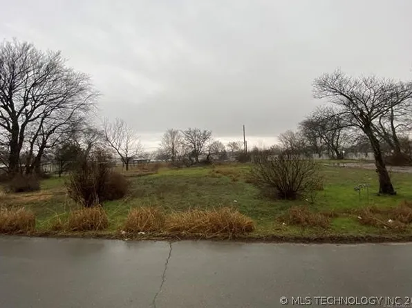 15923 E Newton Pl, Tulsa, OK 74116