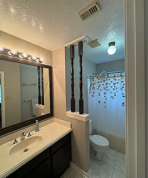 1219 Lynn Ln — Photo 12