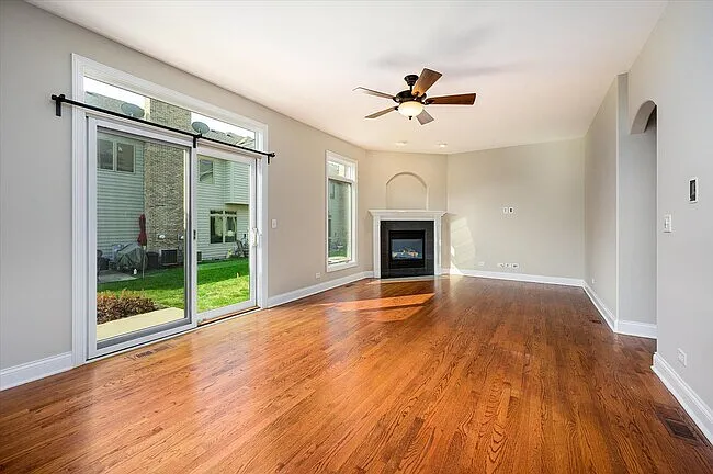 172 Mayo Ct — Photo 31