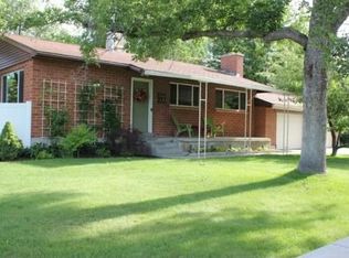 9514 S Poppy Ln, White City, UT 84094